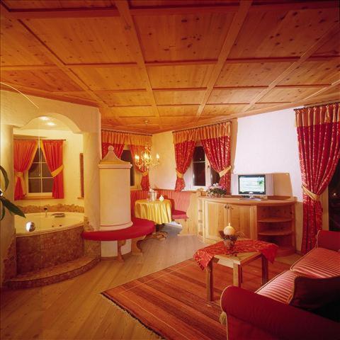 Nature Wellness Hotel Renato Виго ди Фаса Екстериор снимка