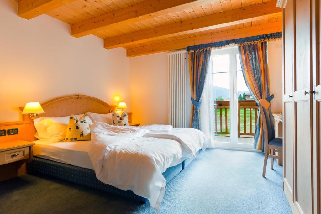 Nature Wellness Hotel Renato Виго ди Фаса Стая снимка
