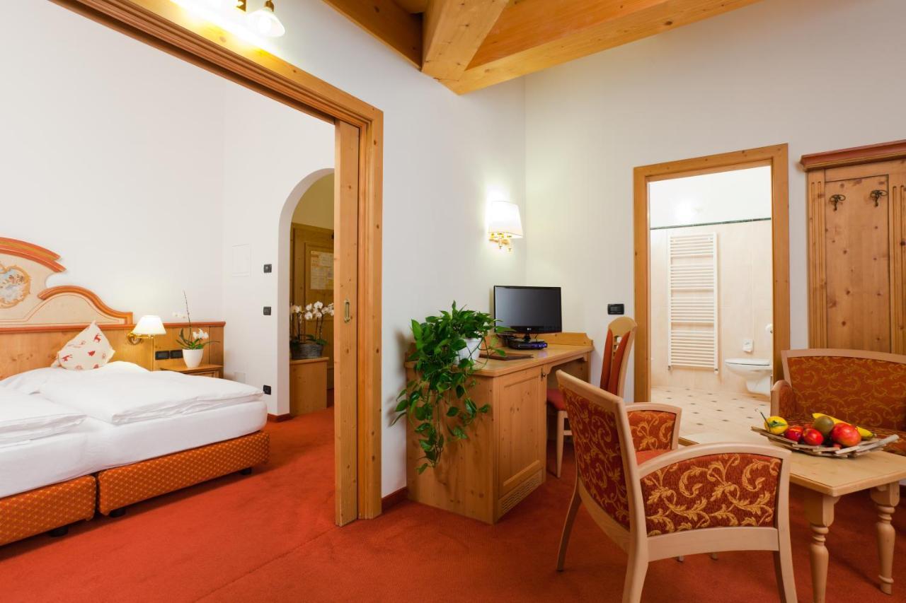 Nature Wellness Hotel Renato Виго ди Фаса Стая снимка